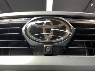 Toyota Hilux MODEL YEAR 2026
