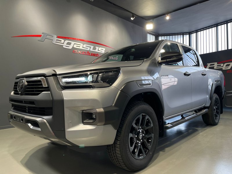 Toyota Hilux 2025, foto 35