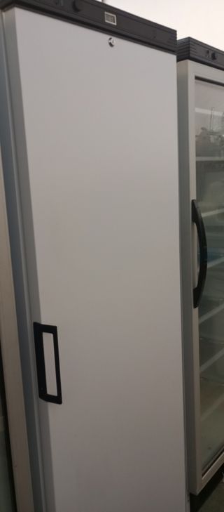 CONGELADOR VERTICAL