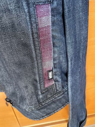 Cazadora vaquera Vans