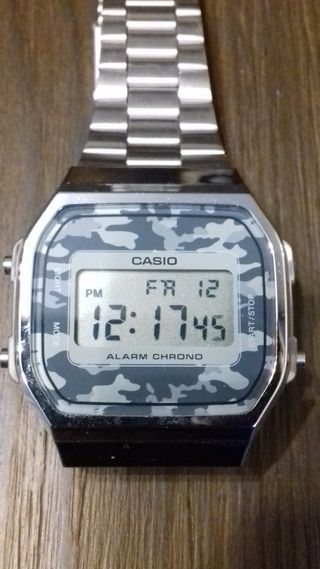 Reloj Casio unisex vintage en acero 30e