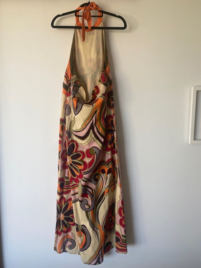 3 vestidos de marcas diferentes