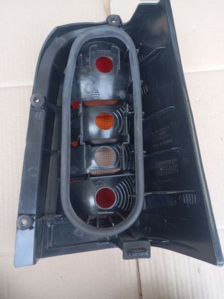 Mercedes vito 112 cdi piloto trasero izk