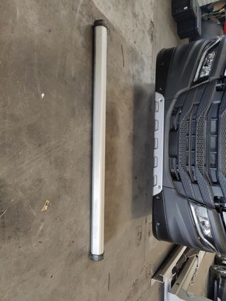 Parachoques trasero camion Renault