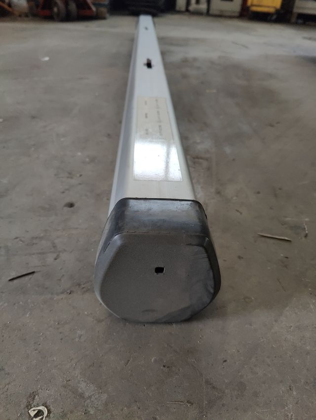 Parachoques trasero camion Renault