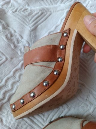 Zuecos madera Armani nuevos número 37