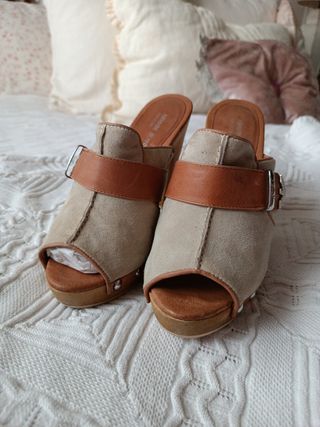 Zuecos madera Armani nuevos número 37