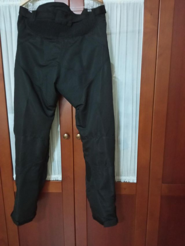 Conjunto de moto en perfecto estado.