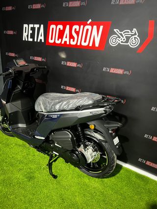 Se vende PEUGEOT TWEET 125 a estrenar