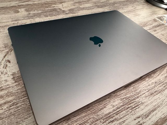 Macbook Pro 16 i9