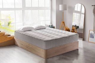 Canapés abatibles ( colchones disponibles)