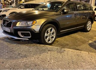 Volvo XC70 2010