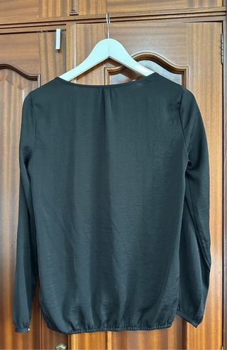 Blusa negra