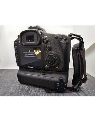 Cuerpo Camara Canon EOS 7D con Grip