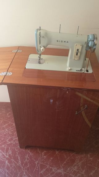 Máquina de coser antigua