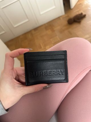 Tarjetero Burberry negro