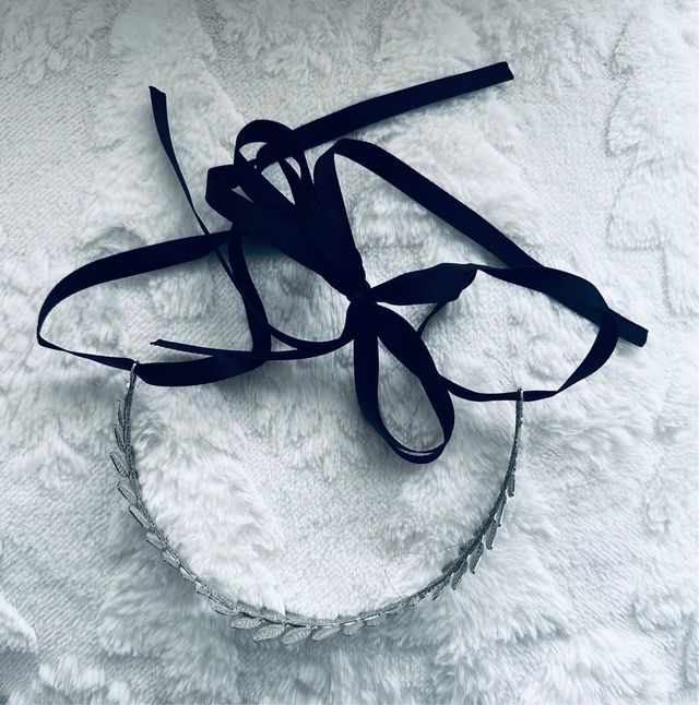 Diadema Parfois plateada y original