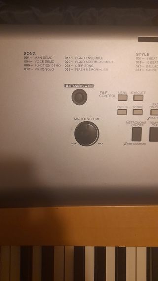 Teclado piano Yamaha gdx630