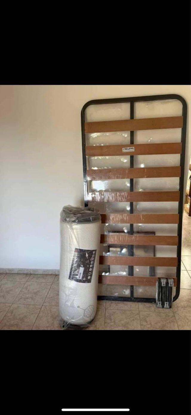 Roupeiros e canapis e colchões