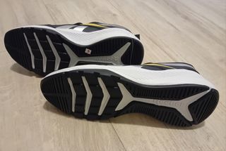 Scarpe Reebok in pelle NUOVE