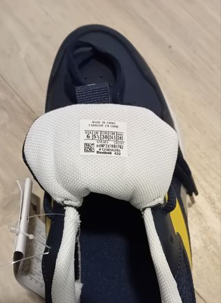 Scarpe Reebok in pelle NUOVE