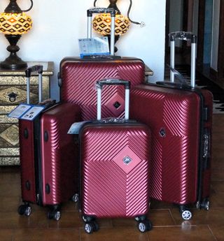 4 Maletas 1 x 23kg + 1 x 20kg + 1 x 10kg + 1 x 8kg