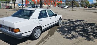Mercedes-Benz Clase E 1981