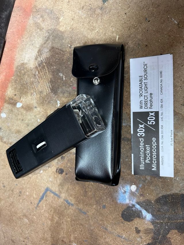 Microscopio portatile per la cura dei b