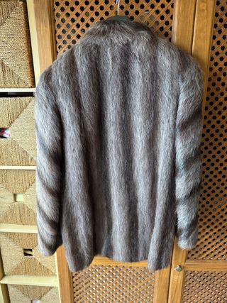 Vendo abrigo tipo Chinchilla