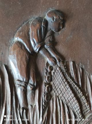 Altorilievo in legno antico