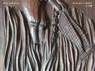 Altorilievo in legno antico