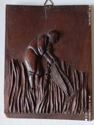 Altorilievo in legno antico