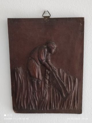 Altorilievo in legno antico