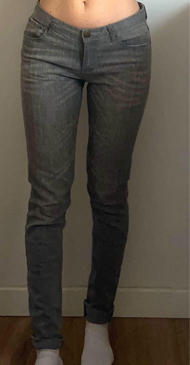 Pantalon vaquero gris