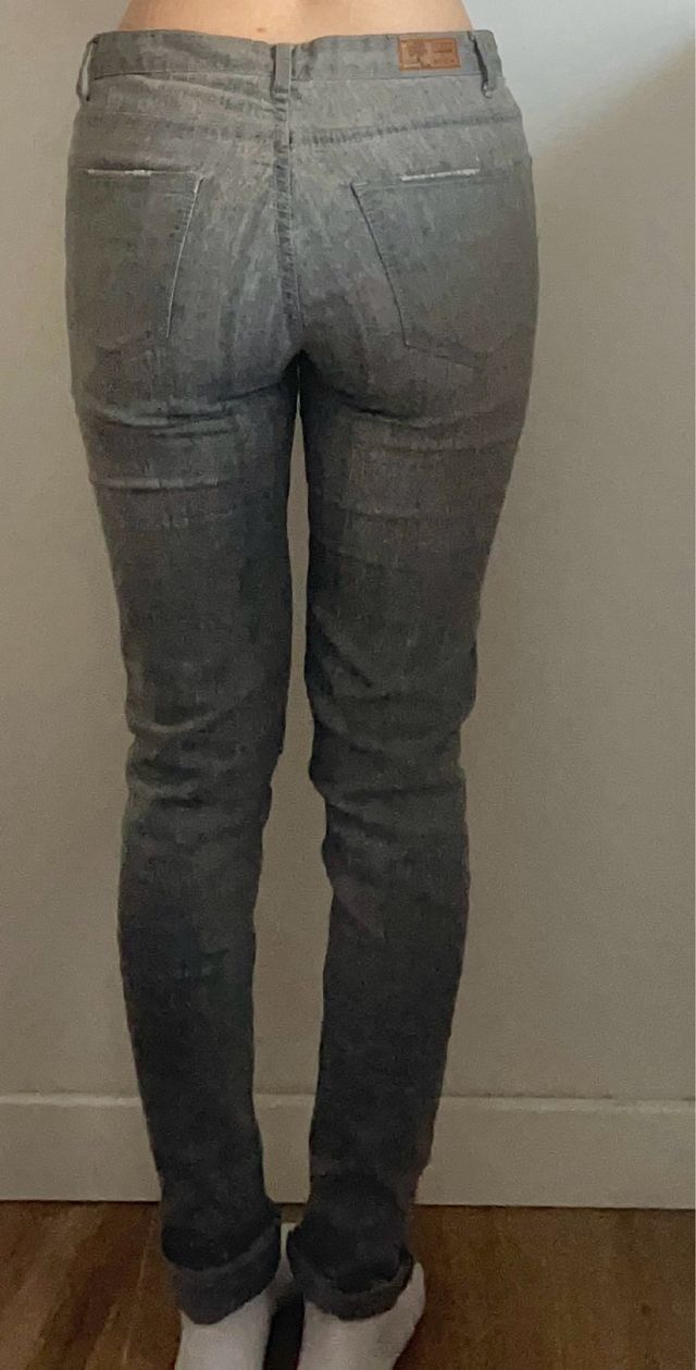 Pantalon vaquero gris