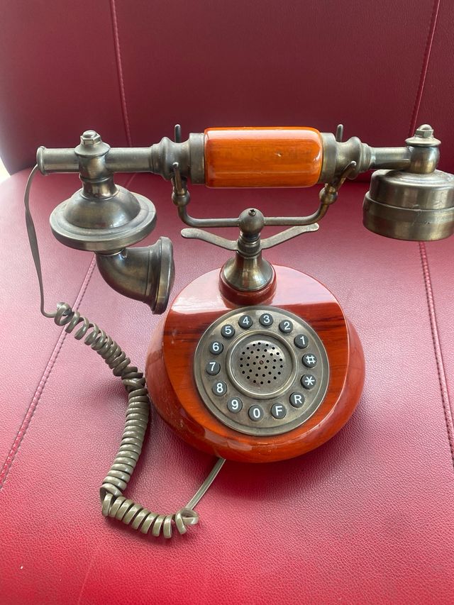 Telefono antiguo