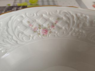 Fuente redonda de porcelana
