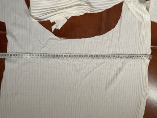 Trozos de tela crema de punto