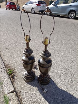 Pareja de pies de lámpara de madera