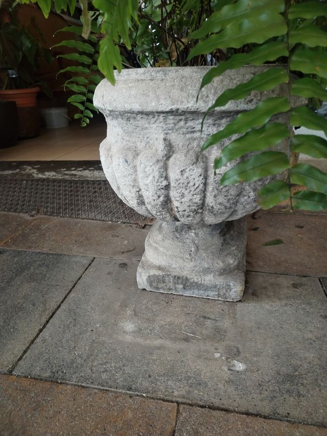 Vaso da fiori antico