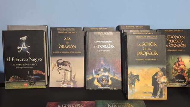 LIBROS TAPA NEGRA PLANETA D AGOSTINI / SM