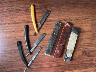 Confezione di coltelli da barbiere vintage