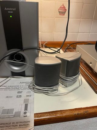 Lettore dvd cd con 5 casse e subwoofer