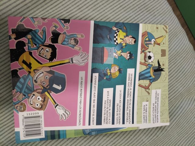 Los Futbolísimos 5: El misterio del robo imposible (Spanish Edition)