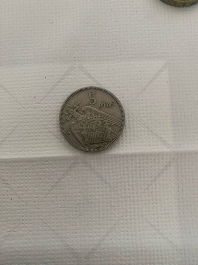 Moneda de 5 pesetas 1957 franco