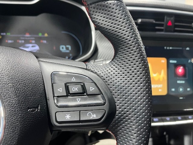 MG ZS 1.5 VTI TECH LUXURY 2024, foto 7