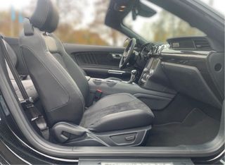 Ford Mustang GT cabrio 2022 450 cv 2.681 km