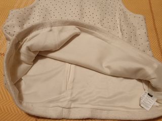 CUERPO  Y FALDA DE LANA. MASSIMO DUTTI