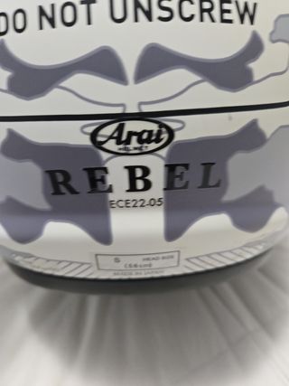 Casco arai