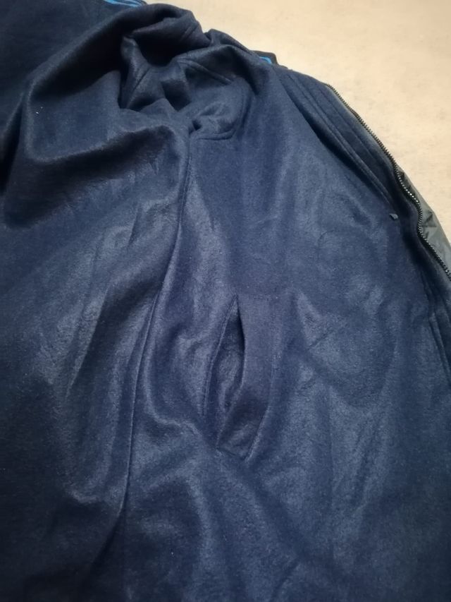 Chubasquero vintage con forro polar y capucha